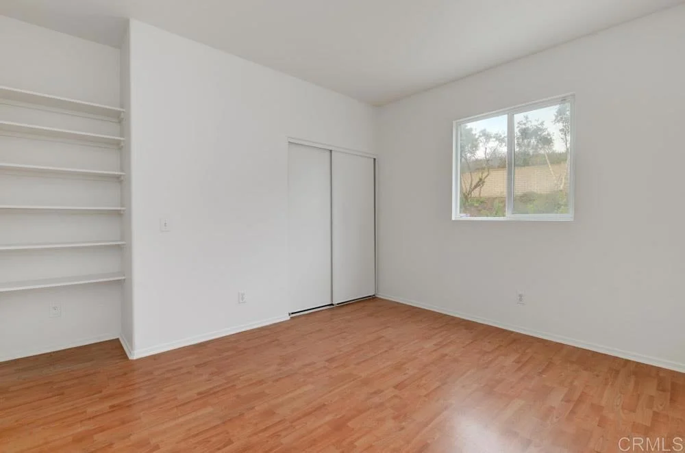 Photo of 870 Avenida Abeja