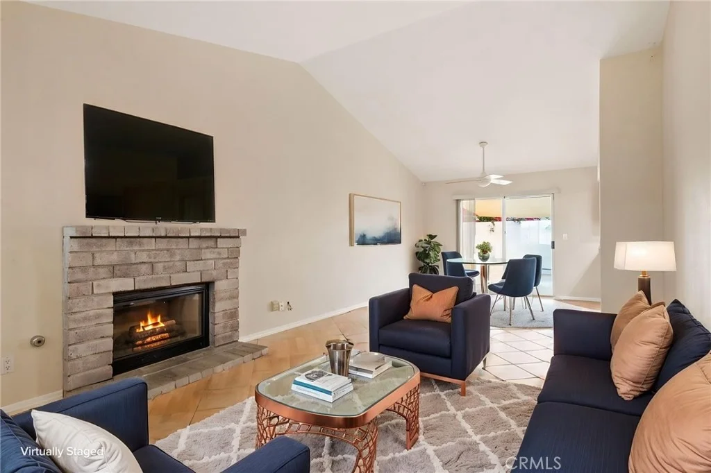 Photo of 1093 Merced Way