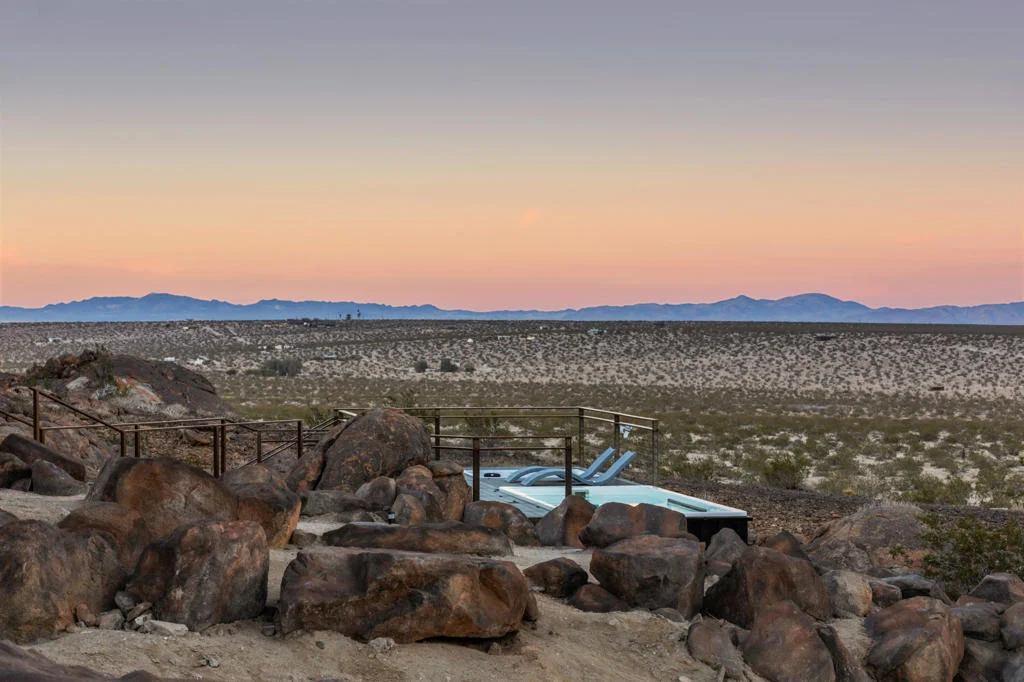Photo of 1824 Mountain Shadow Road