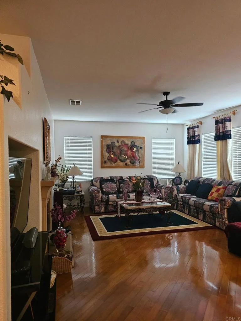 Photo of 1142 Pacifica Avenue