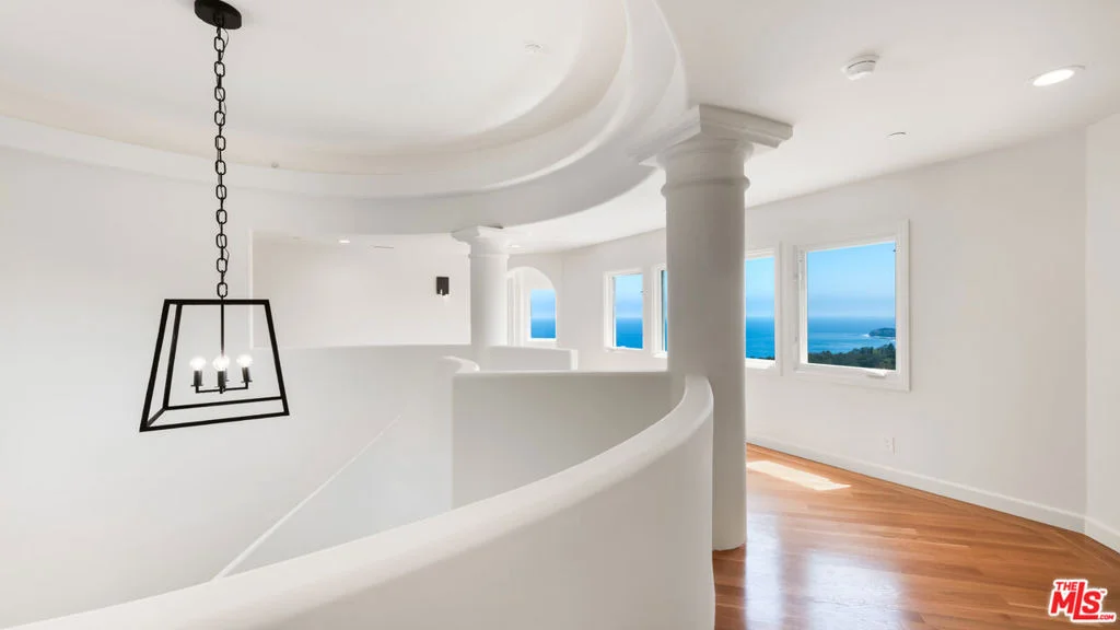 Photo of 27445 Winding Way