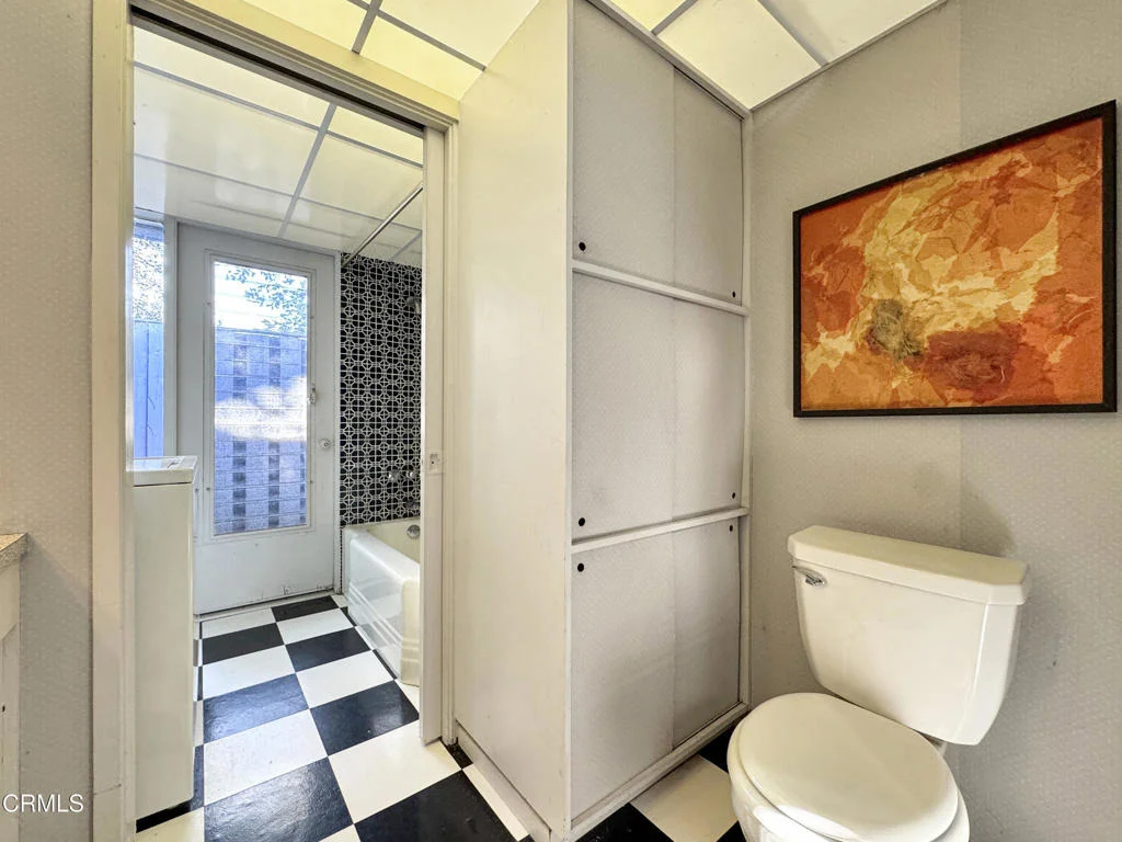 Photo of 925 Monarch Drive