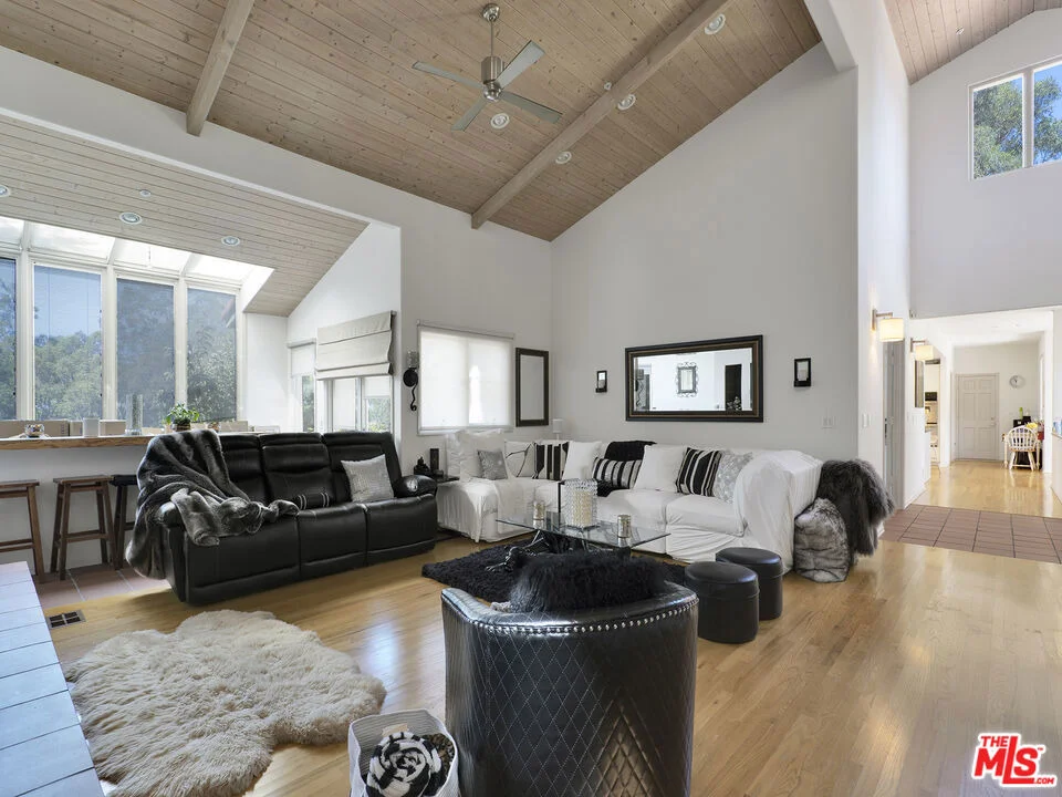 Photo of 6805 Wildlife Road