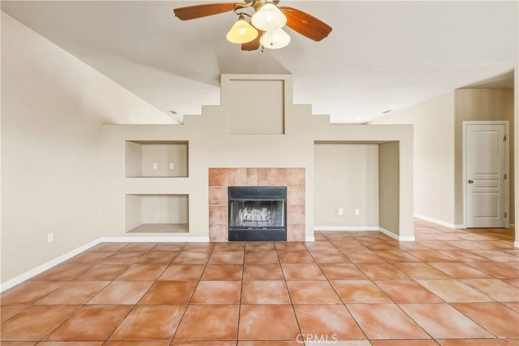 Photo of 6231 Mirlo
