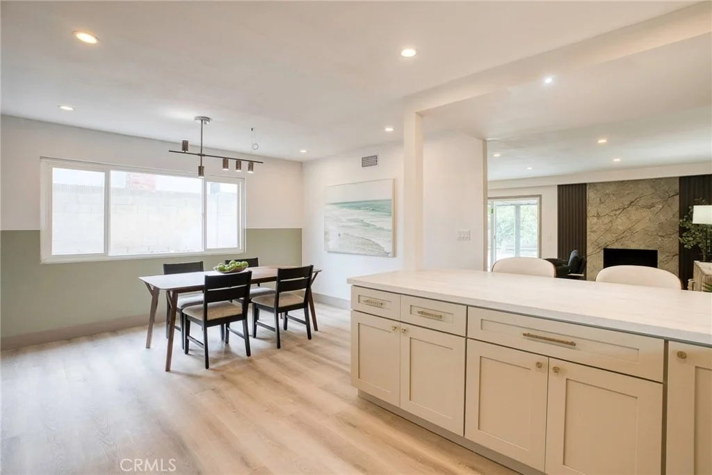 Photo of 25112 Northrup Drive