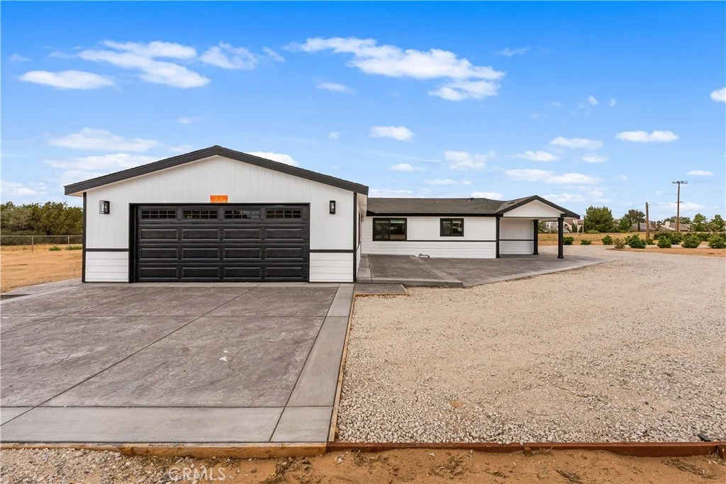 Photo of 4009 W Avenue K-8