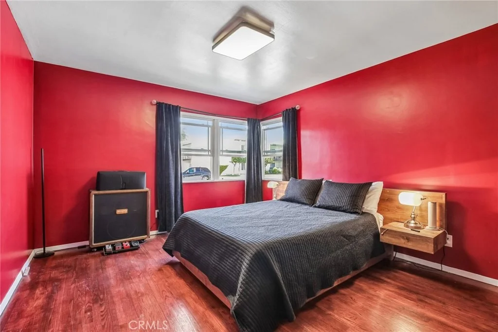 Photo of 8558 Park