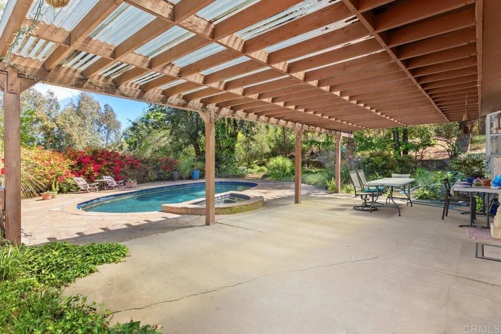 Photo of 29560 Lilac Road