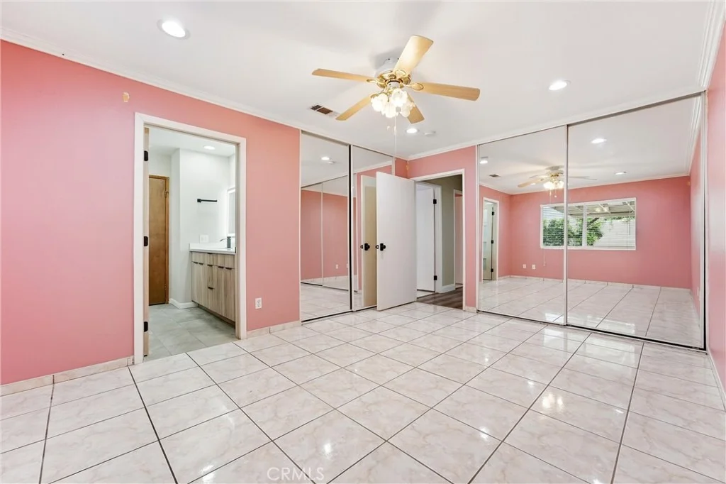 Photo of 3641 Rhodes