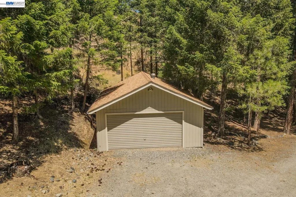 Photo of 891 Salt Flat Rd