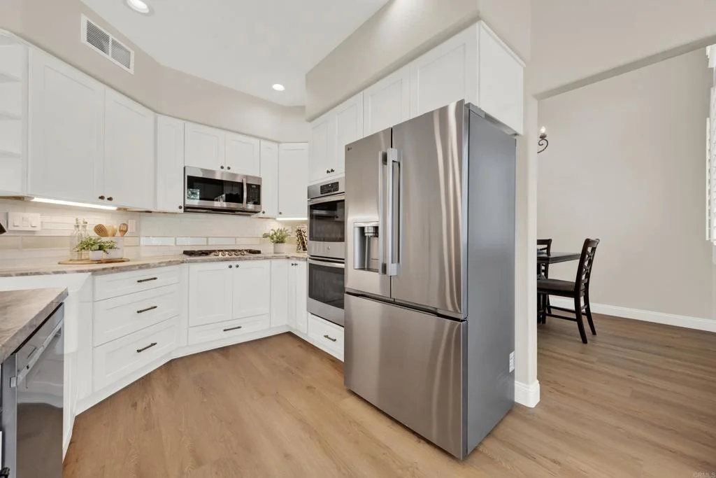 Photo of 948 Honeysuckle Drive