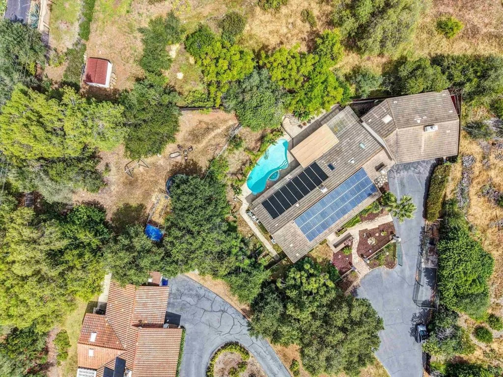 Photo of 3056 Overhill Drive