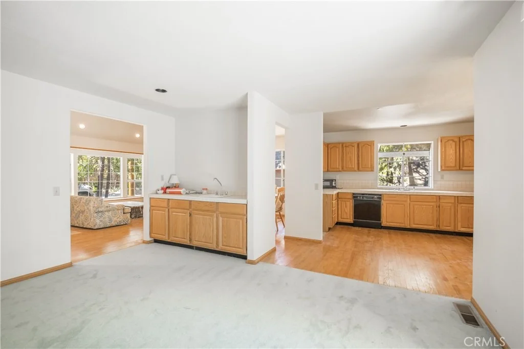 Photo of 499 Bel Air Drive