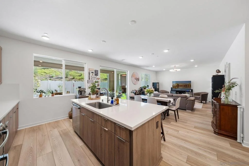 Photo of 35241 Valencia Pt