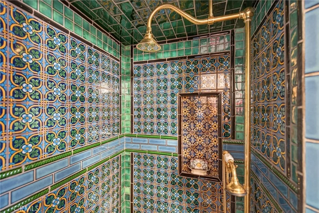 Photo of 2812 Ivy