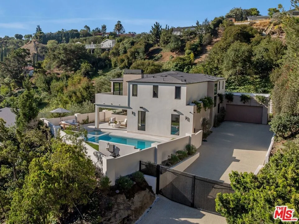 Photo of 8636 Edwin Drive