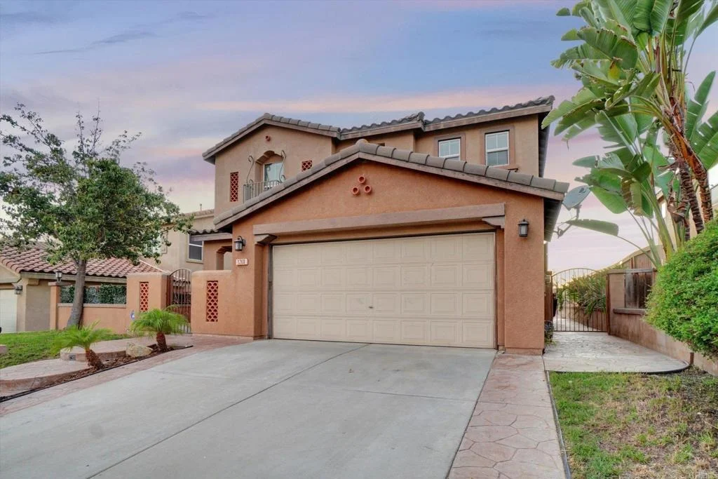 Photo of 1260 Long View Drive