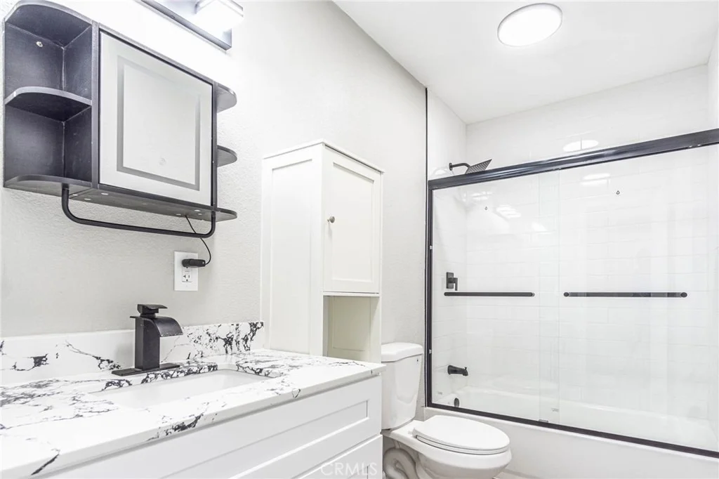 Photo of 16621 Glendower