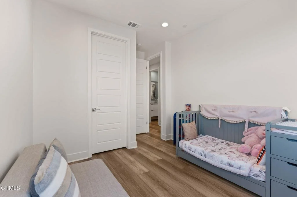 Photo of 1068 Canal Street