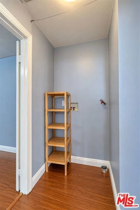 Photo of 512 E Tujunga Avenue
