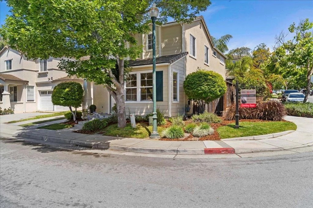 Photo of 21 La Jolla Street