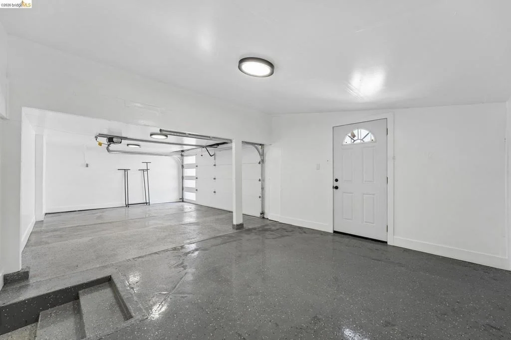Photo of 449 GILCREST
