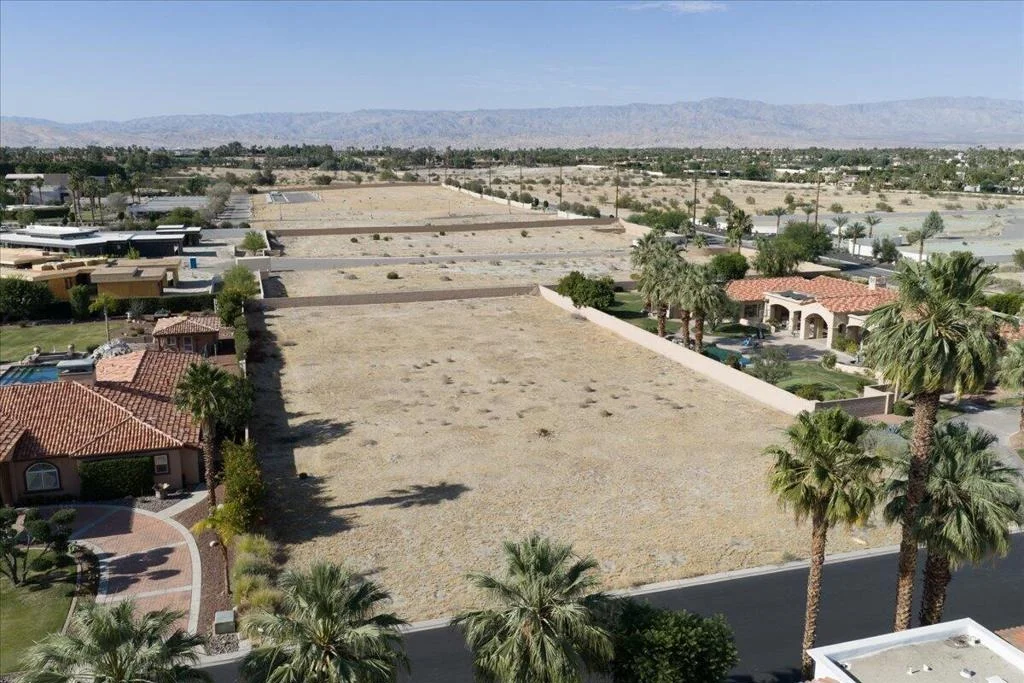 Photo of 2 Carrera Place