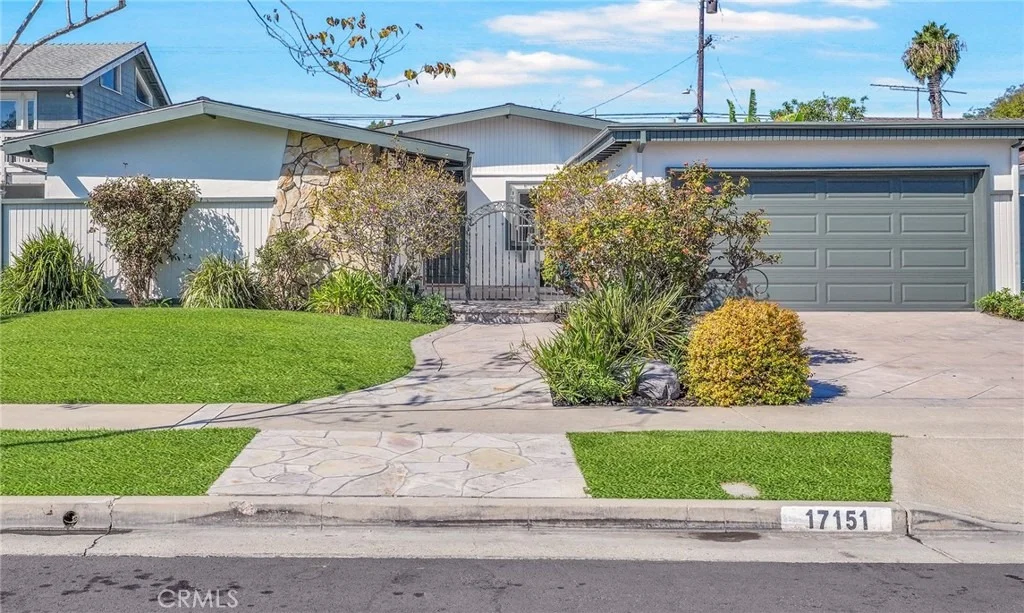 Photo of 17151 Treehaven