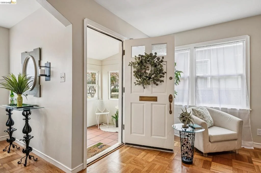 Photo of 3115 Clinton Ave