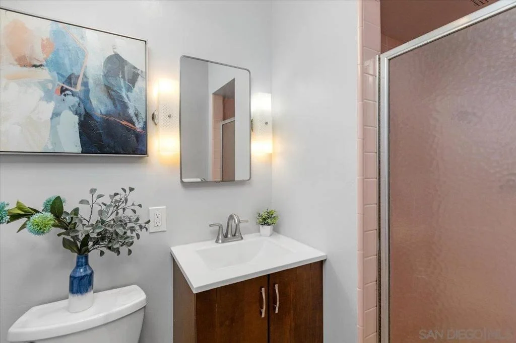 Photo of 4711 Austin
