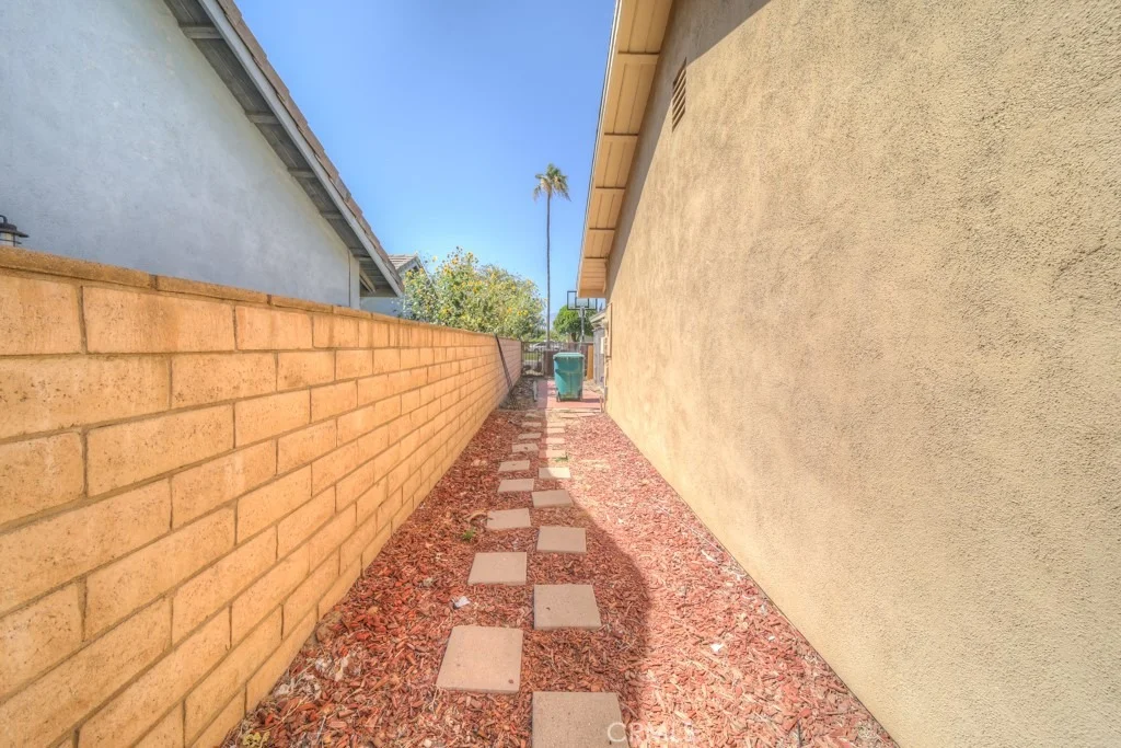 Photo of 6591 Grant
