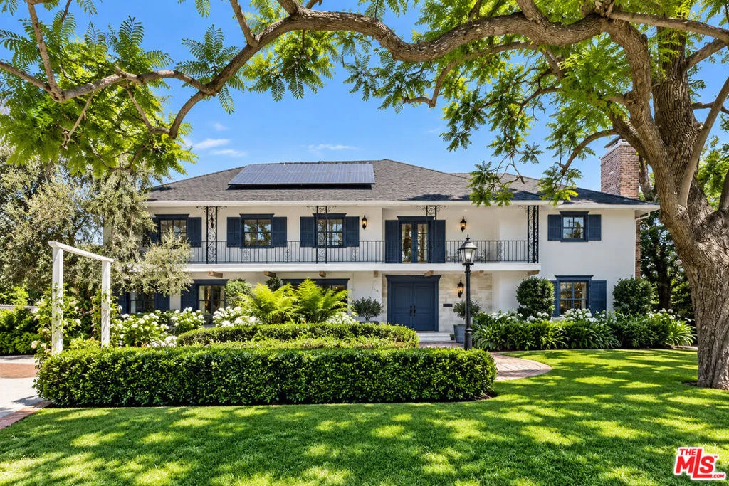 Photo of 900 Gainsborough Drive