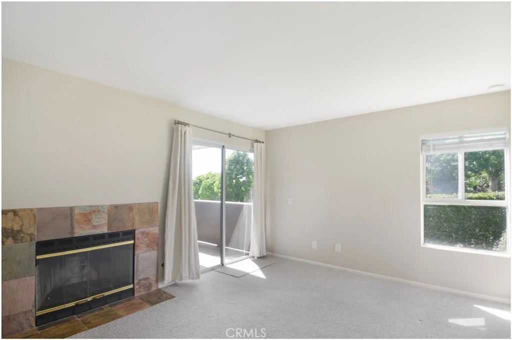 Photo of Unit E at 48 Corniche Dr.