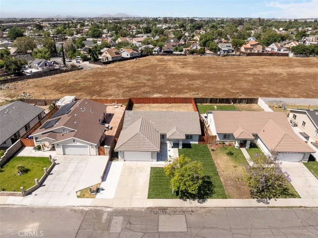 Photo of 2864 Colima