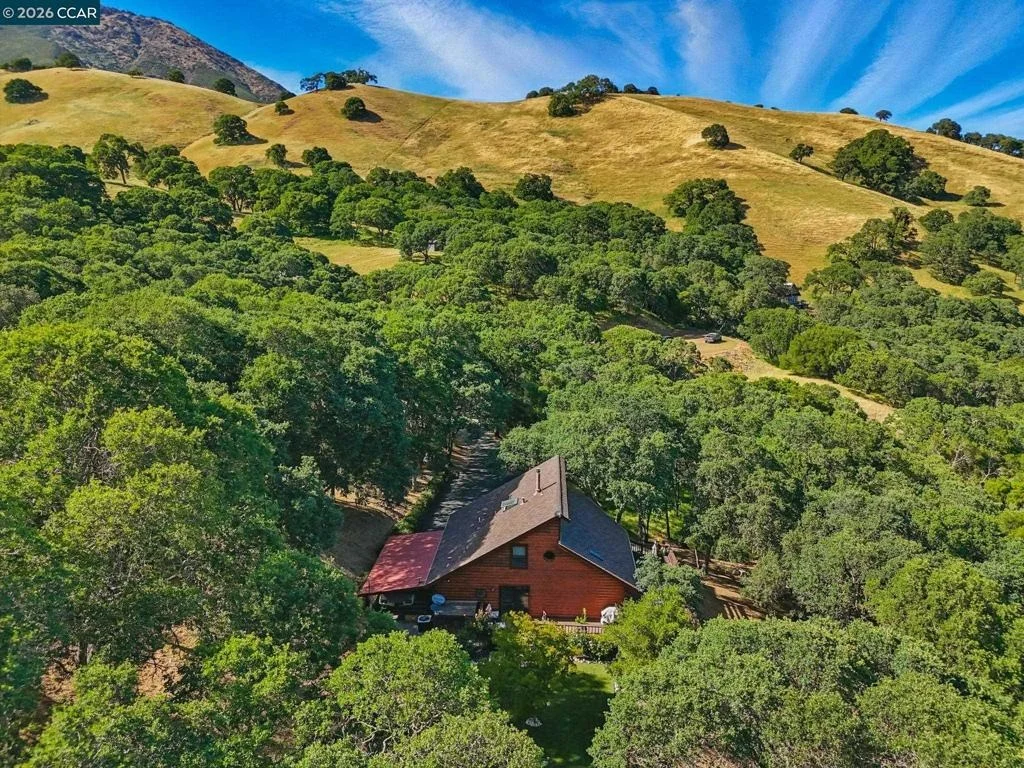 Photo of 2000 Curry Canyon Rd