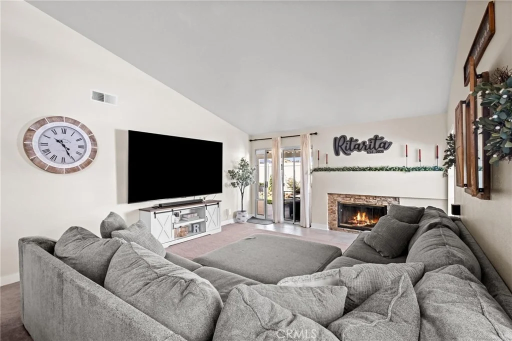 Photo of 10960 Larkspur