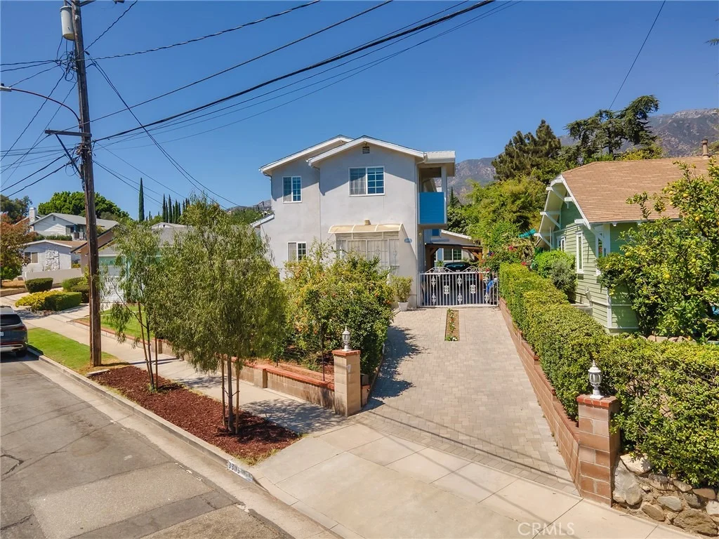 Photo of 3305 Community Avenue