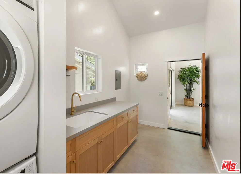 Photo of 606 Thrift Road