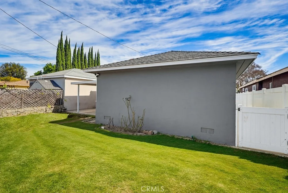 Photo of 3133 Cedar Avenue