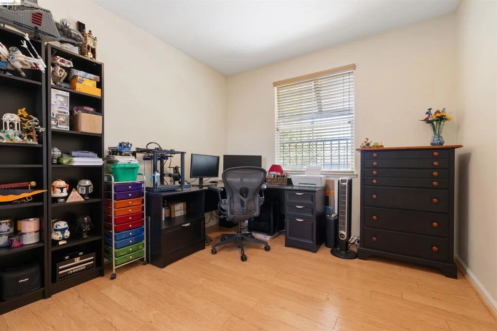 Photo of 9569 California Oak Cir