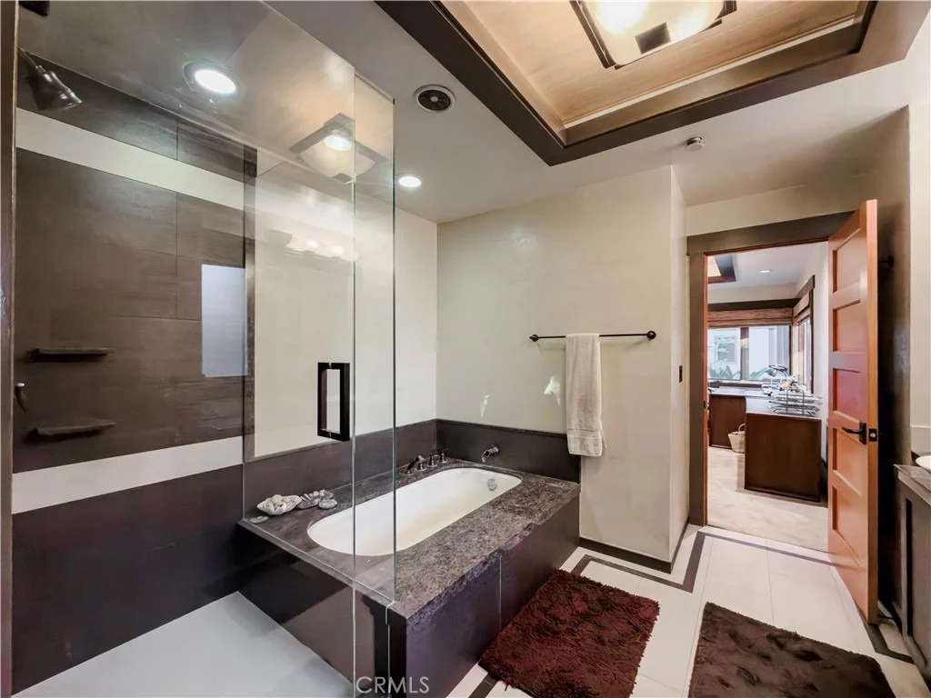 Photo of 865 W Foothill