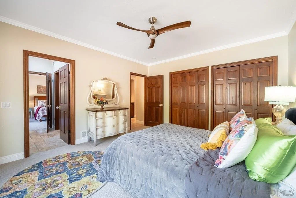 Photo of 33 Gateview