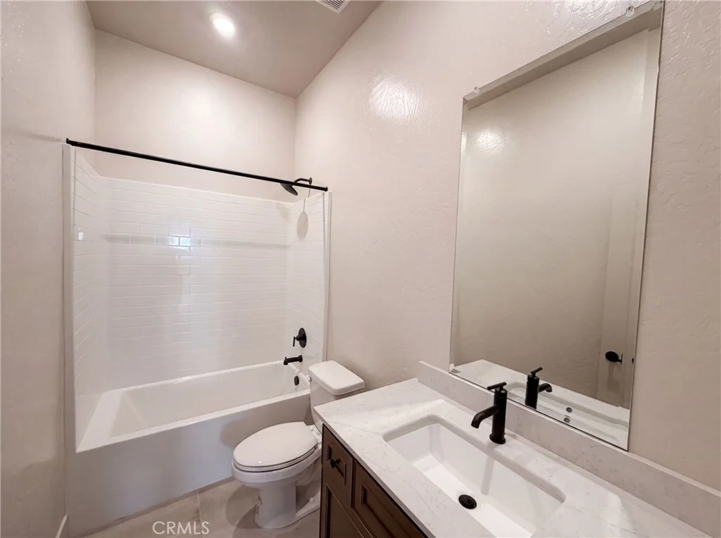 Photo of 2262 N Marion