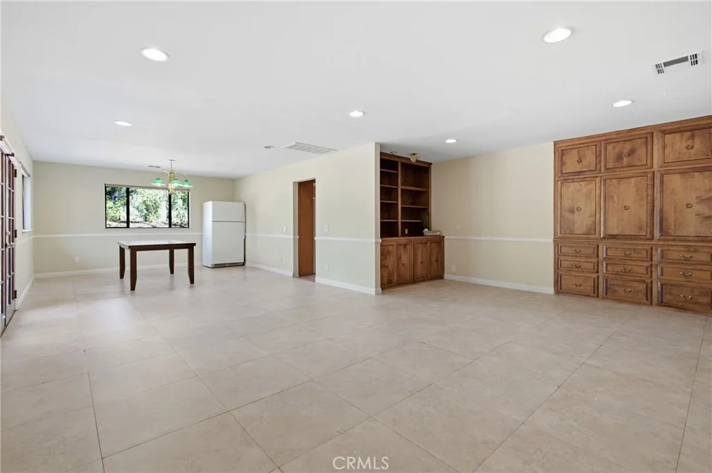 Photo of 3318 Celeste