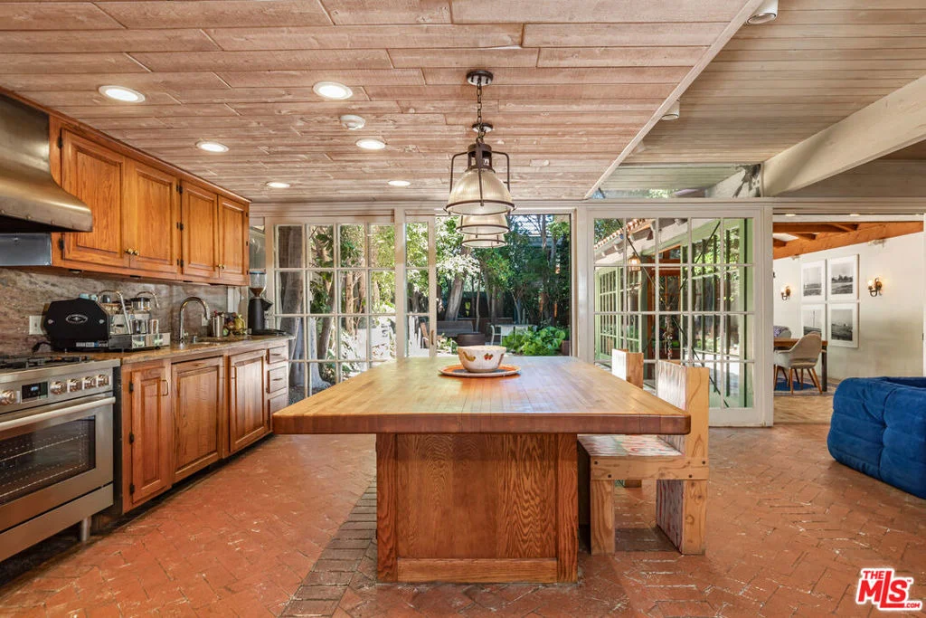 Photo of 23441 Malibu Colony Road