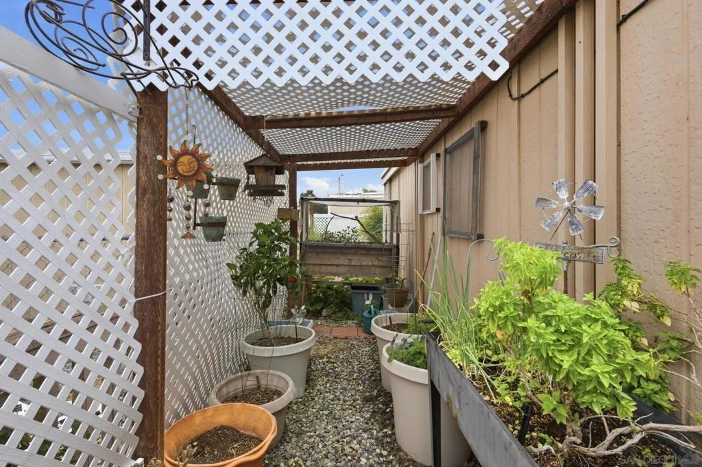 Photo of 1370 Cabrillo Drive