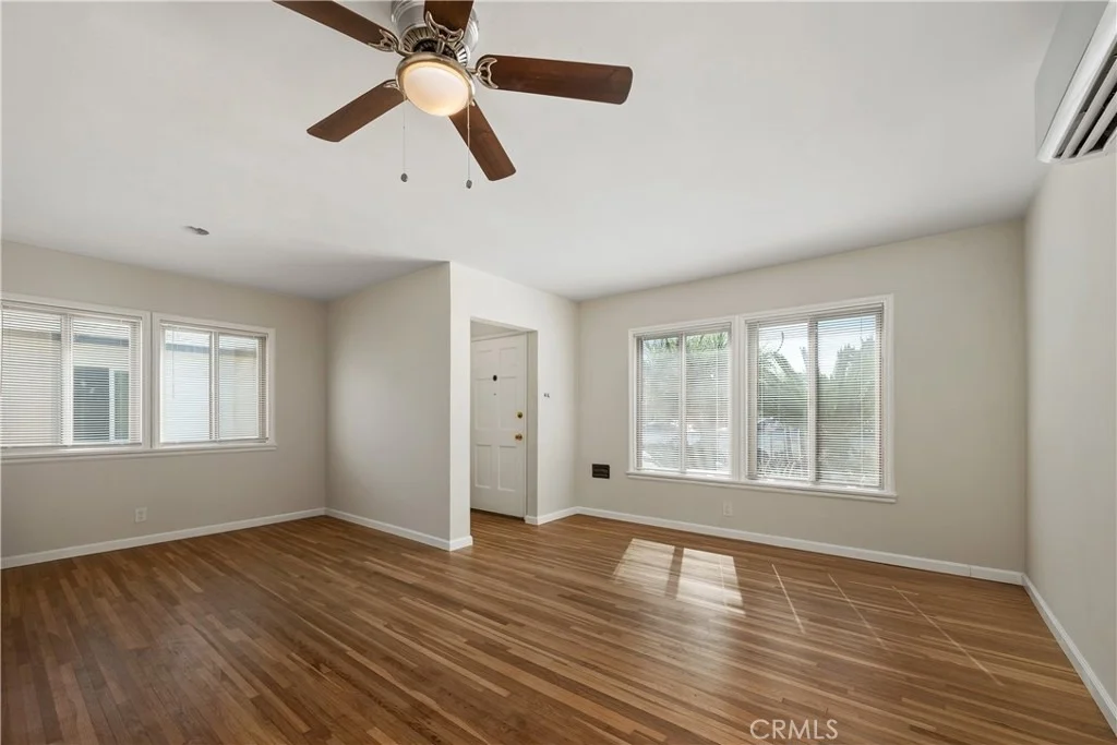 Photo of 705 E Janice