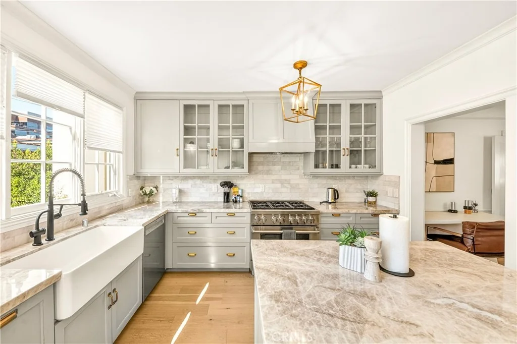 Photo of 827 Hauser Blvd