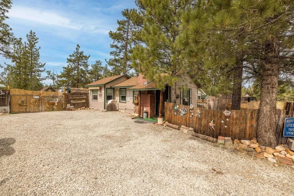 Photo of 40057 Forest Road
