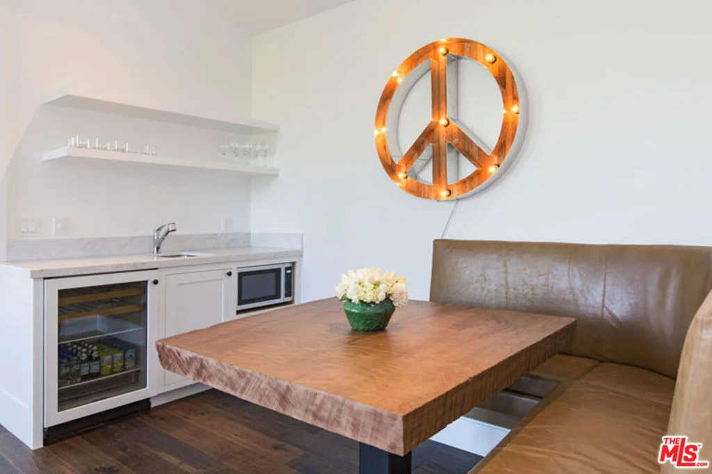 Photo of 23812 Malibu Road